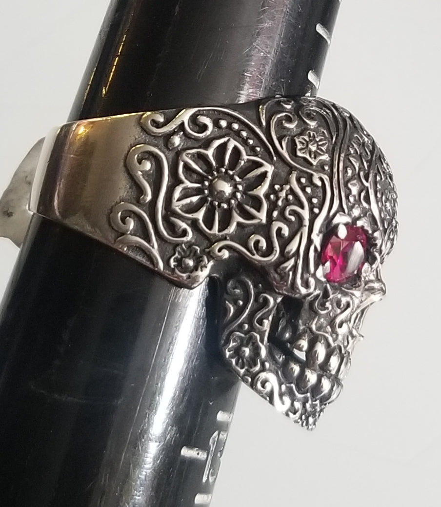 Skull ring size 10