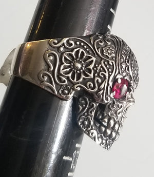Skull ring size 10
