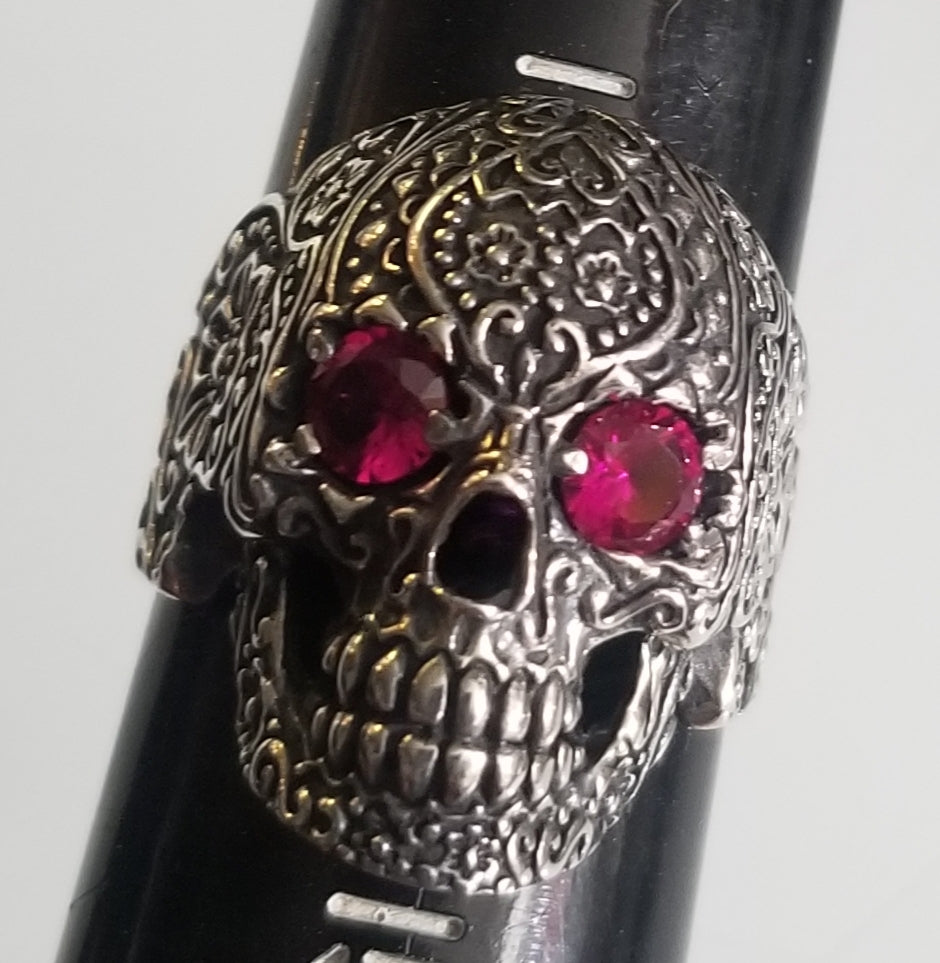 Skull ring size 10